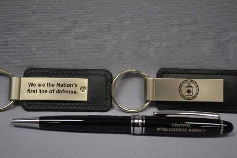 Keychain and Pen Set Logo Blk/Sv DISC